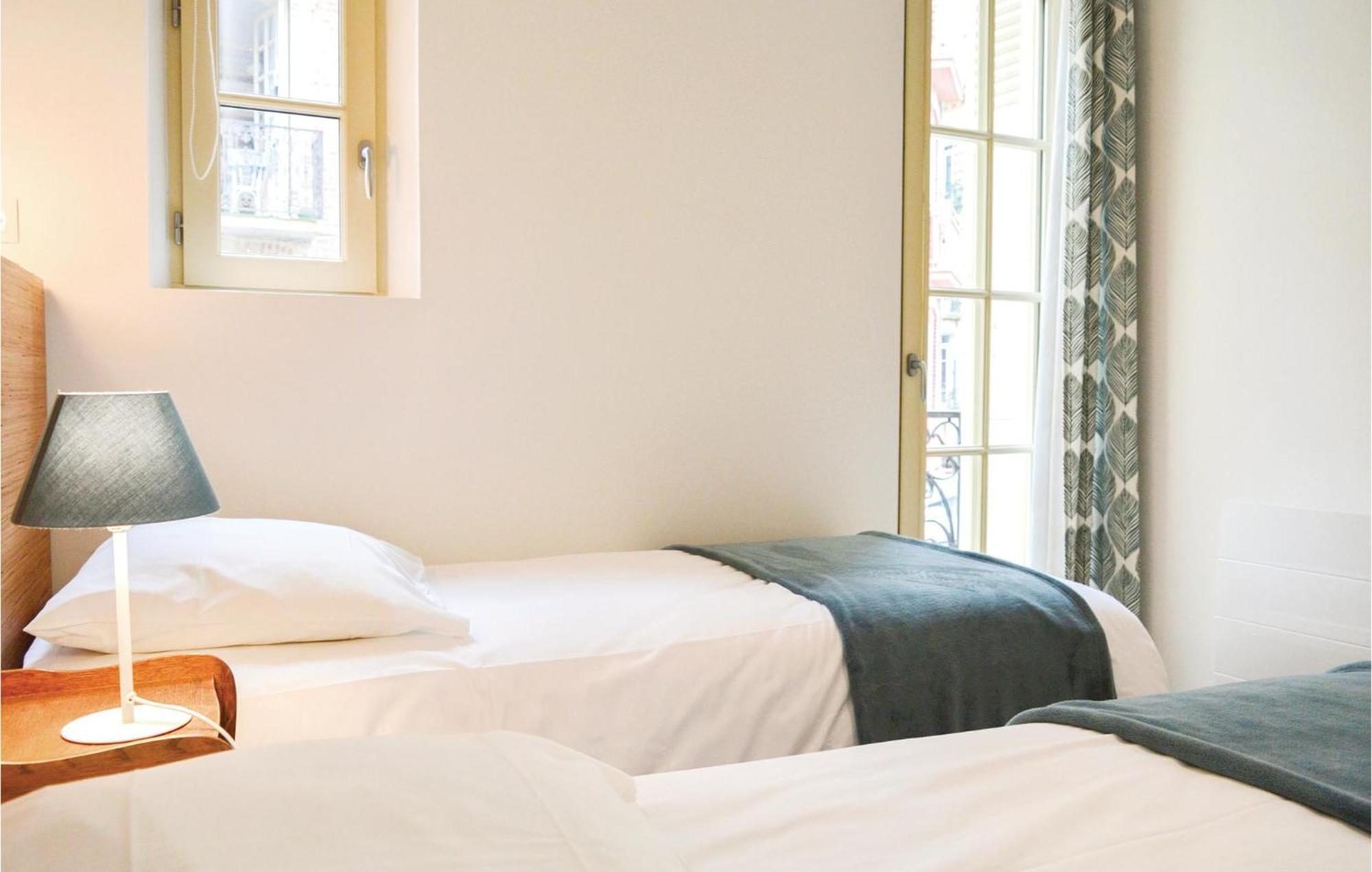 2 Bedroom Awesome Apartment In Mers-Les-Bains Εξωτερικό φωτογραφία