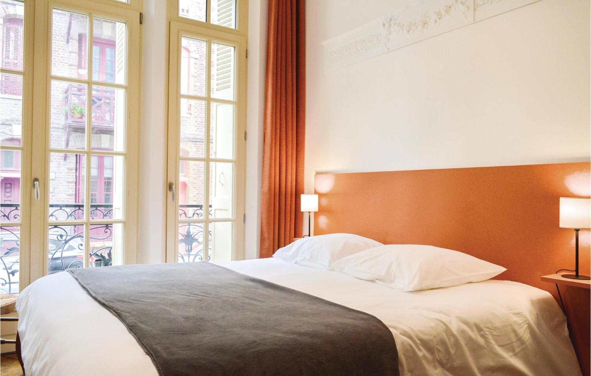 2 Bedroom Awesome Apartment In Mers-Les-Bains Εξωτερικό φωτογραφία