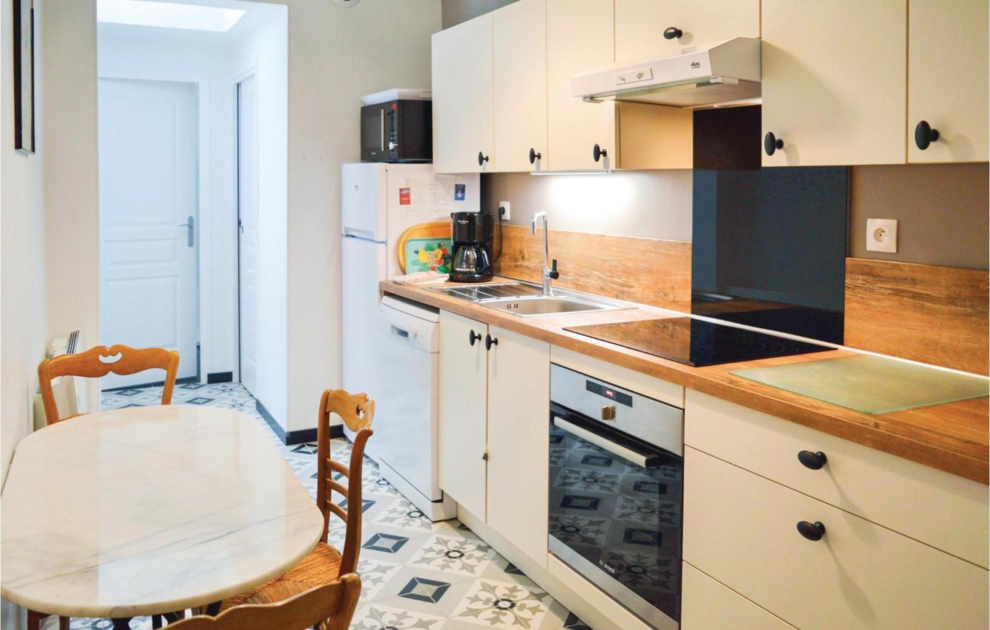 2 Bedroom Awesome Apartment In Mers-Les-Bains Εξωτερικό φωτογραφία